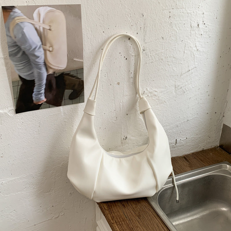 Moderner minimalistischer Hobo-Beutel