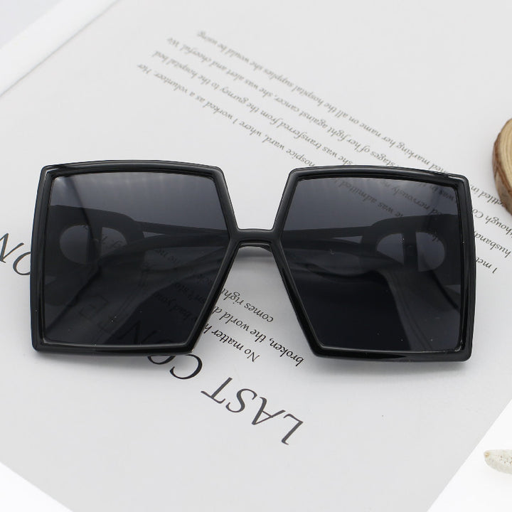 Damen quadratische Sonnenbrille mit luxuriösem Rahmen Karnz