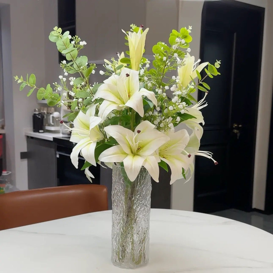 Elegante dekorative Blumenarrangement