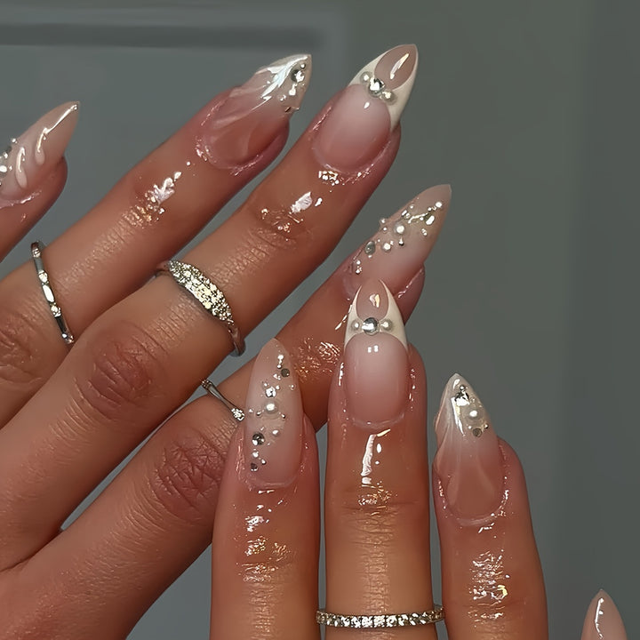 Premium mit Strass verzierte Stiletto Press-On Nägel Karnz
