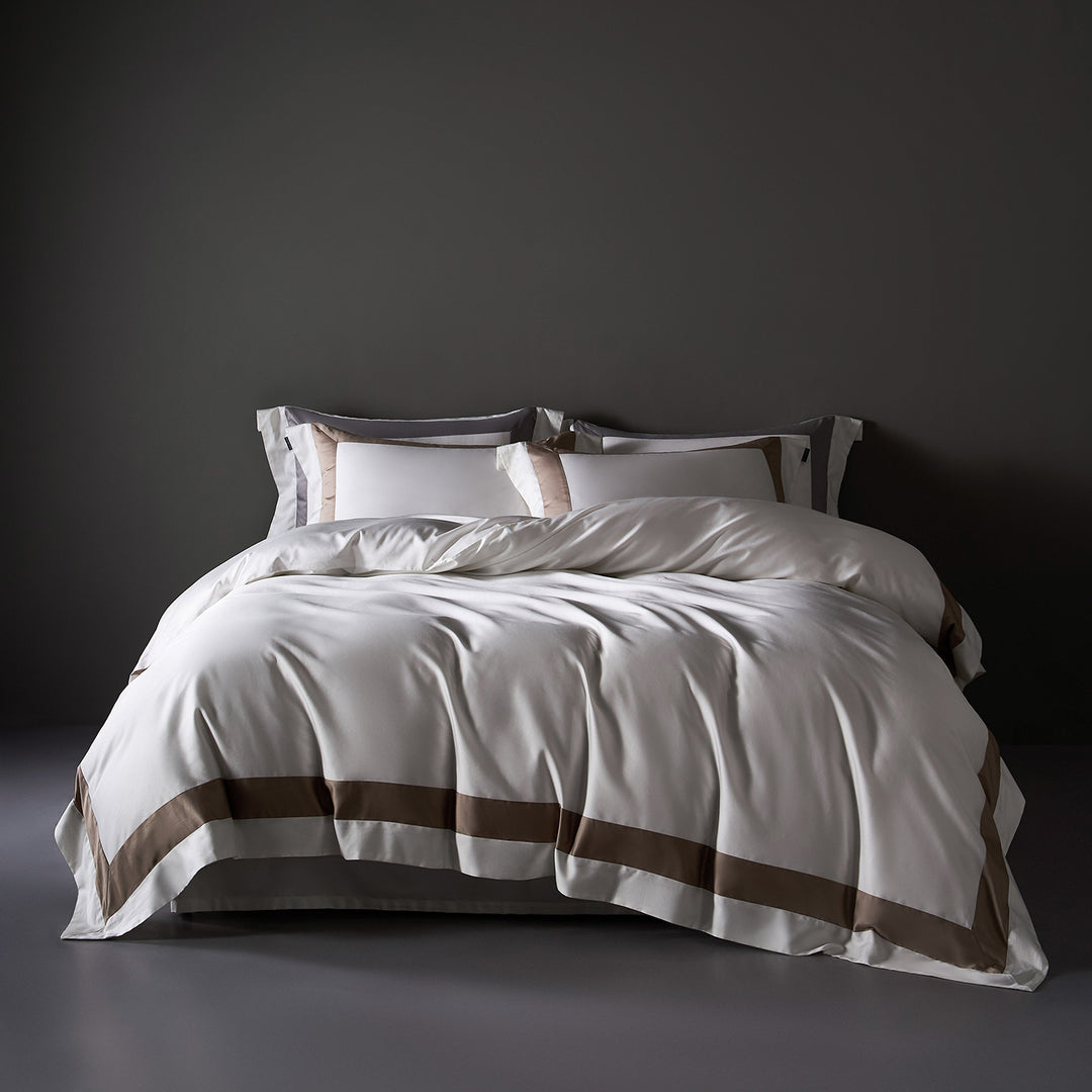 Seidiger Satin Bettbezug Set mit Kontrastbordüre