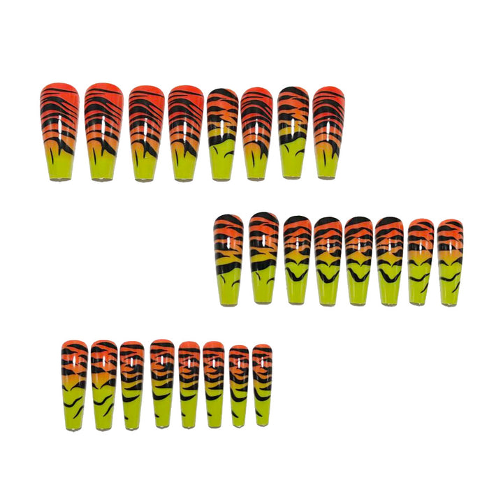 Kunstnägel Im Stylischen Tiger Design Karnz