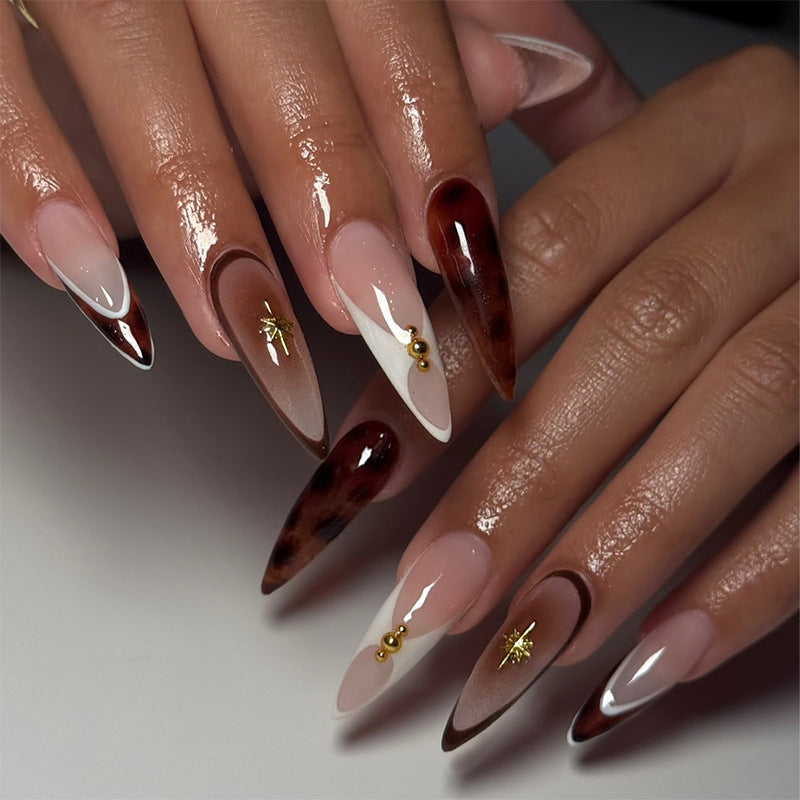 Künstlerisches Press-On-Nagelset mit einzigartigem Schildpatt- und subtilen Blumenmustern Karnz
