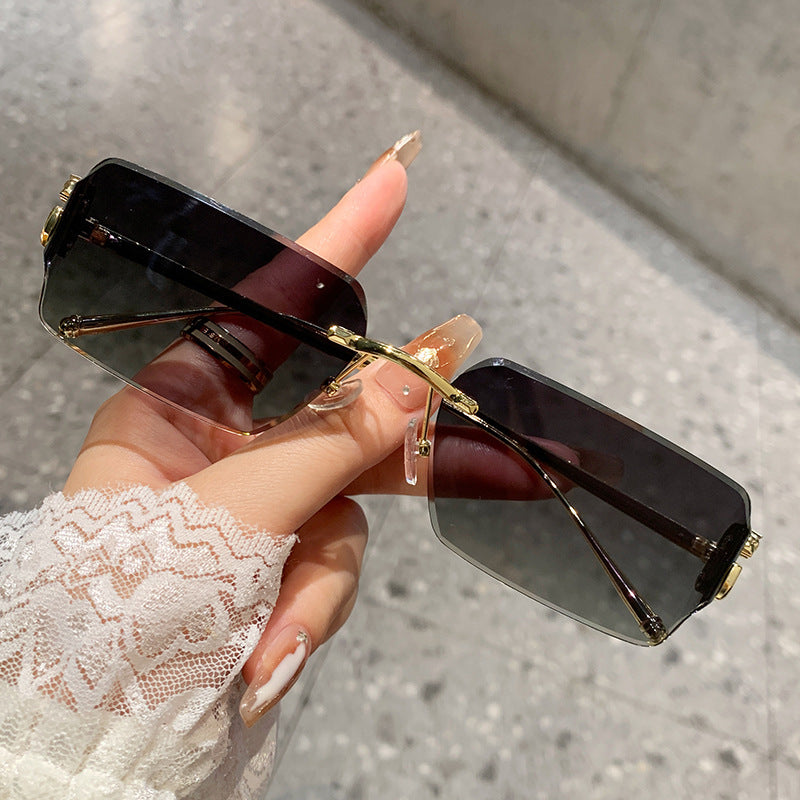 Damen elegante quadratische Sonnenbrille mit stilvollem Schildkrötenmuster und UV-Schutz Karnz