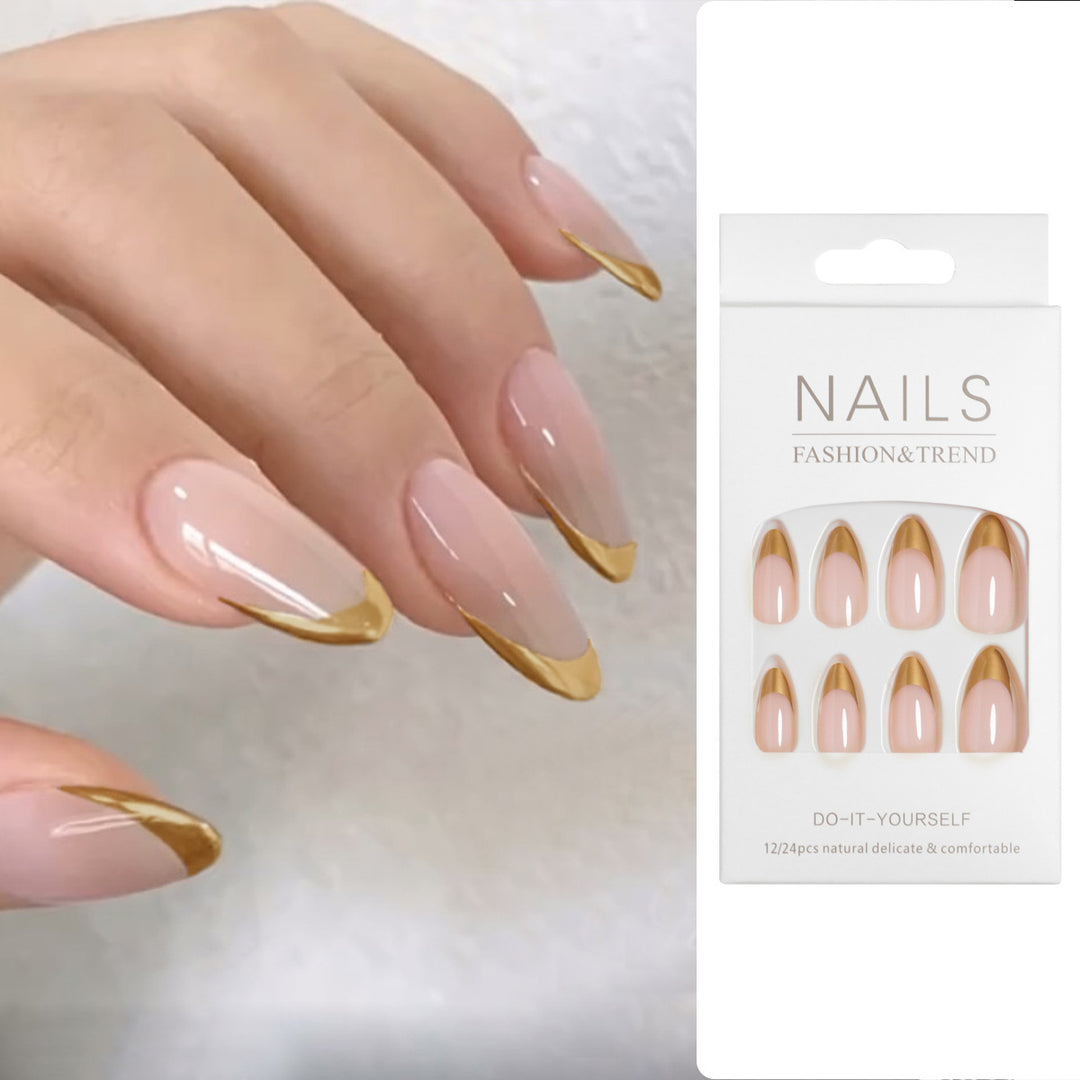 Elegante DIY-Nagelspitzen Karnz