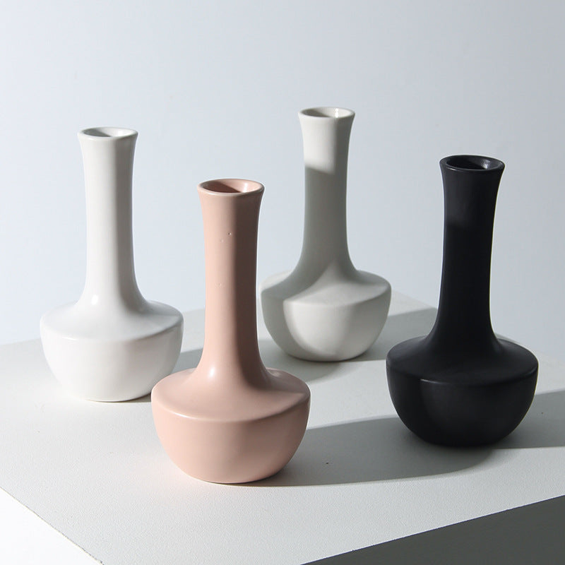 Minimalistische Keramikvase