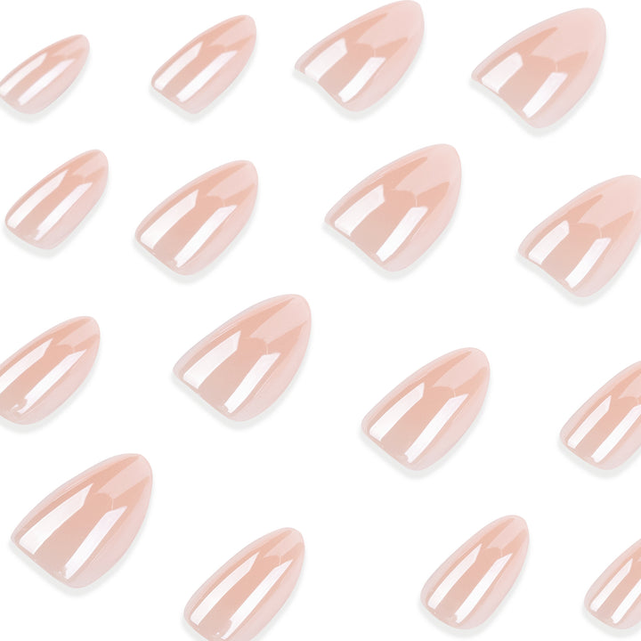 Nagelverlängerungen mit elegantem Gloss-Finish Karnz