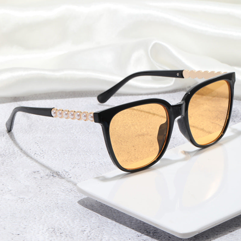Damen Oversize-Sonnenbrille mit eleganter Perlenschmuck-Verzierung Karnz