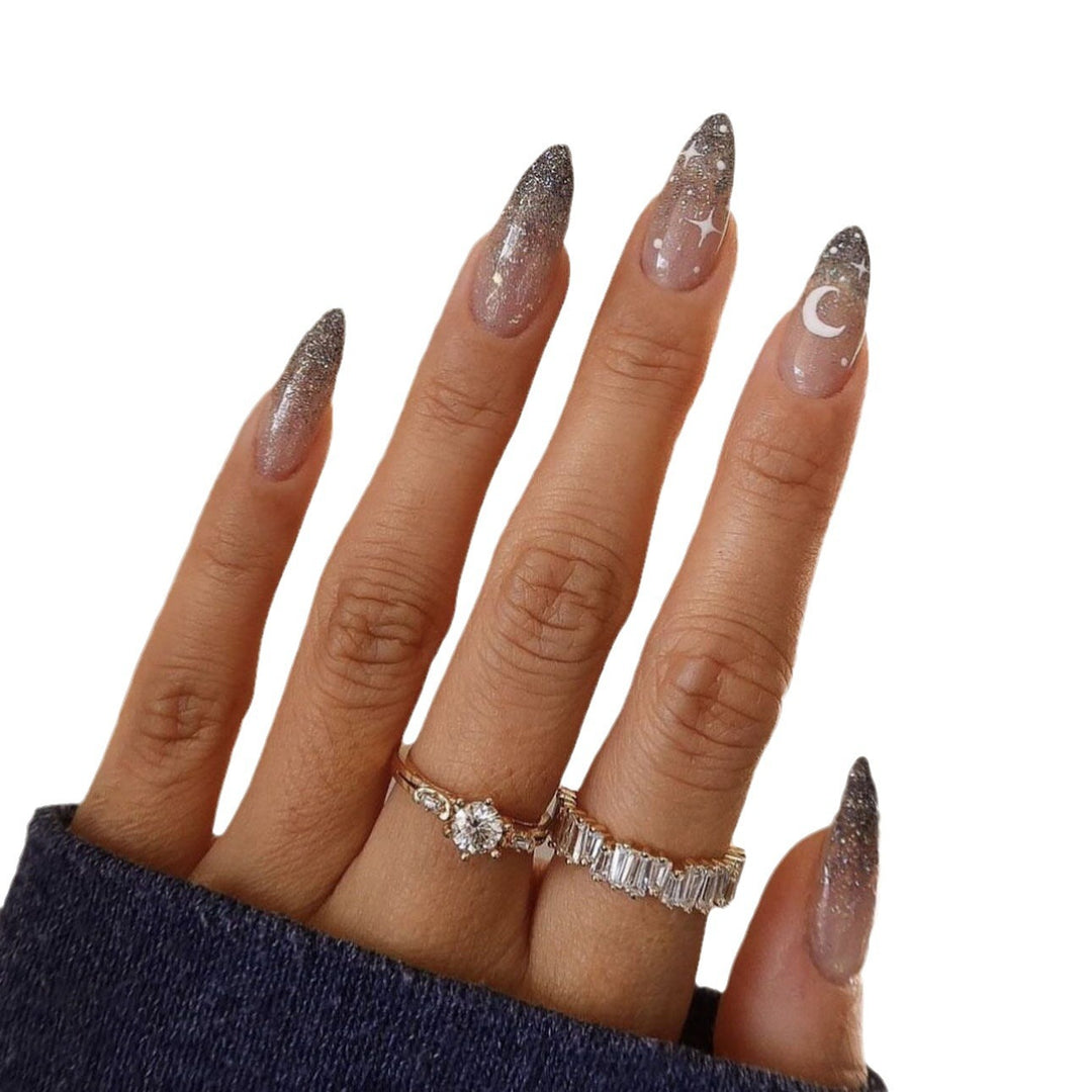 Himmlisches Thema Nagelkunst