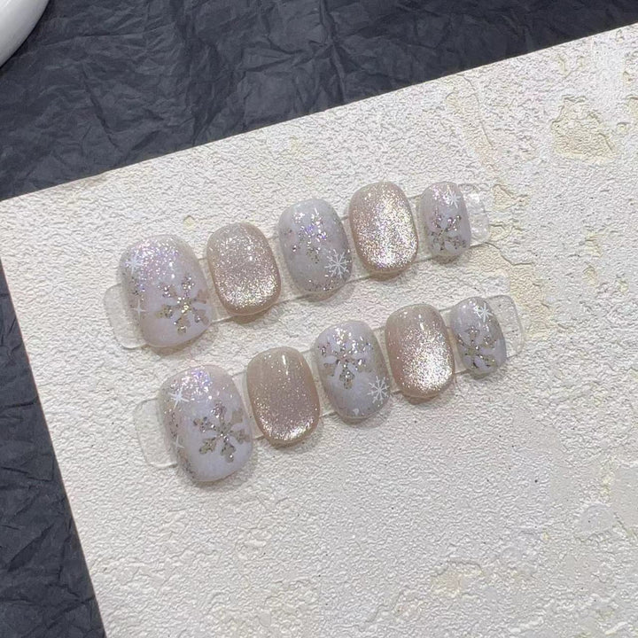 Schickes Glitzer-Press-On-Nagelset mit Schneeflocken-Design Karnz