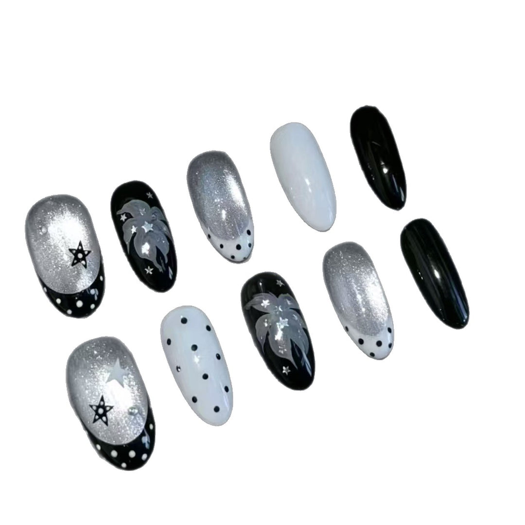 Künstlerisches Press-On Nagelset Karnz