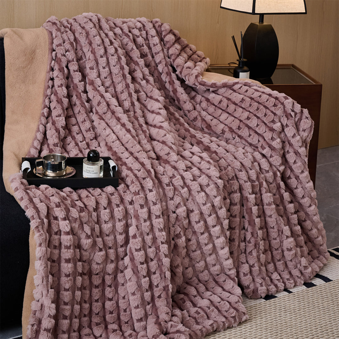 Chunky Strickplüschwurfdecke