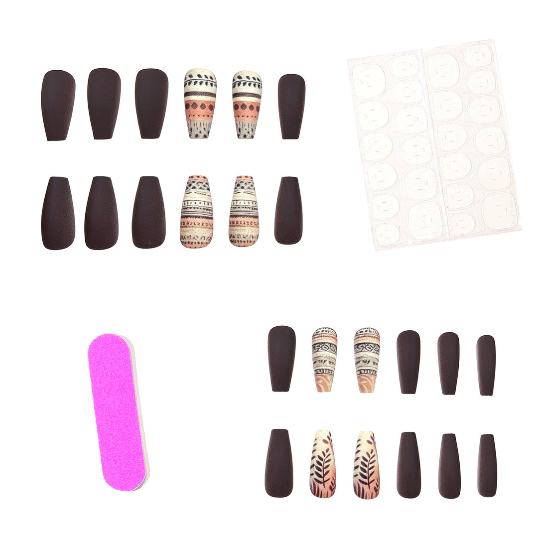 Künstlerisches saisonales Nageldesign Karnz