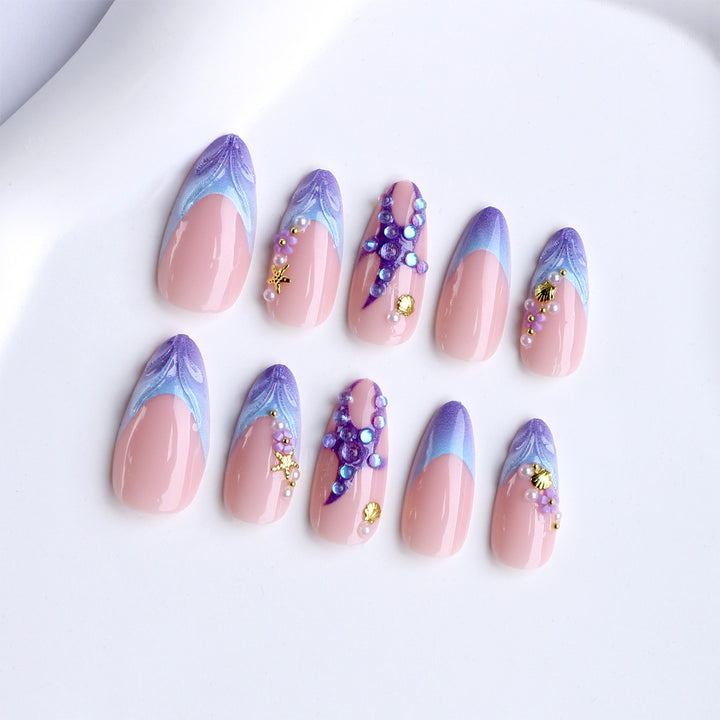 Kunstfingernägel mit Maritimen Motiven und Glitzerakzenten Karnz