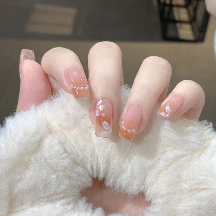Elegante Blumendruck-Nageltips