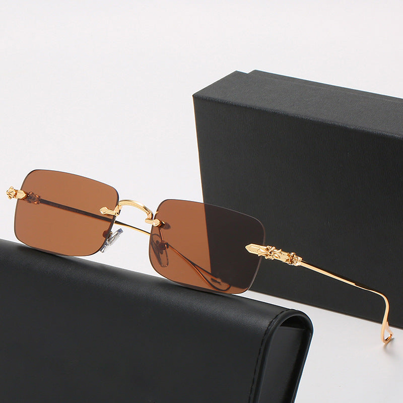 Damen modische Korrektionsbrille mit elegantem quadratischen Rahmen und verzierten Bügeln Karnz