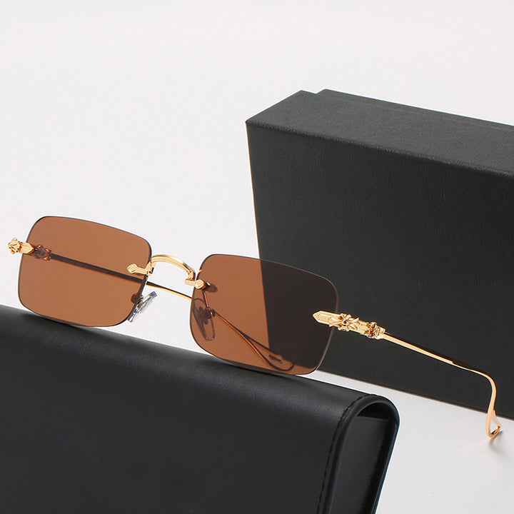 Damen modische Korrektionsbrille mit elegantem quadratischen Rahmen und verzierten Bügeln Karnz