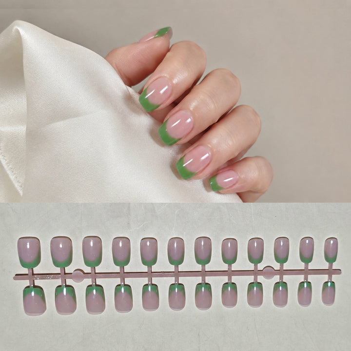 Chic Französisches Tip Press-On Nagelkunstset Karnz