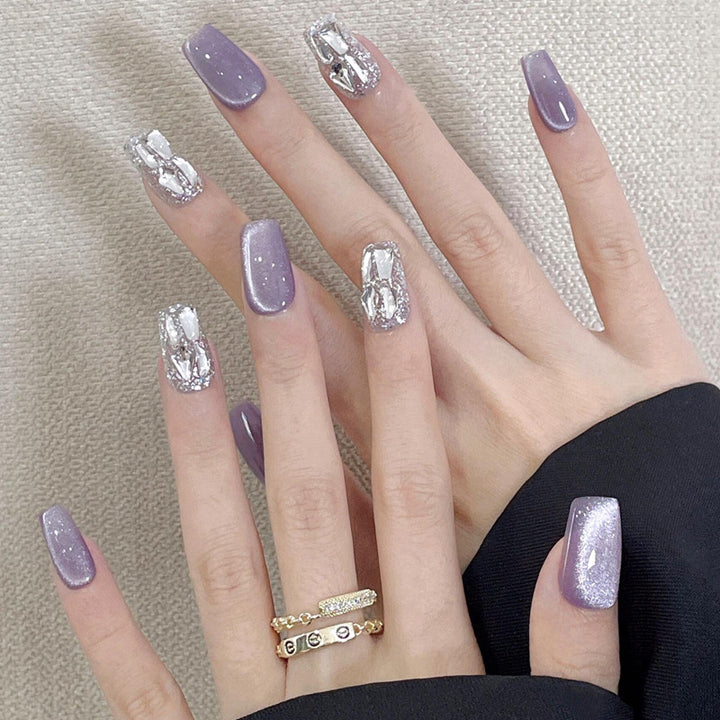 Premium Dekorative Press-On Nail Art Set Karnz