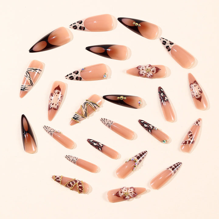 Luxuriöse Künstlerische Stiletto Nagelkunst Karnz