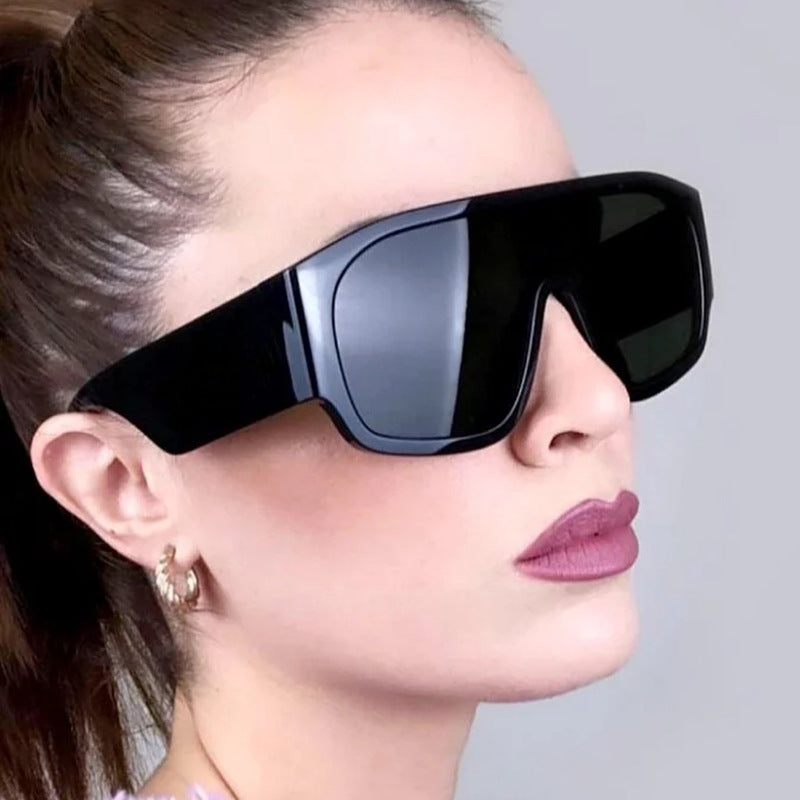 Damen Modische Oversized-Sonnenbrille mit einzigartigem Design Karnz
