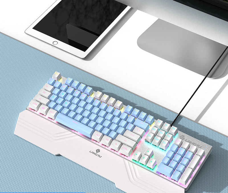 Verdrahtete mechanische Tastatur mit RGB-Beleuchtungseffekten Karnz