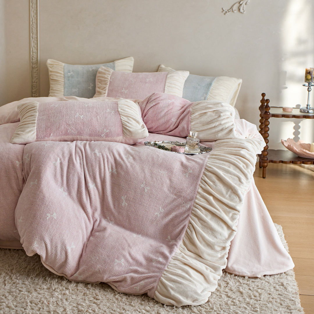 Luxe Plüsch Mikrofleece Rüschenduvetbezug und Dekoratives Bolster-Set