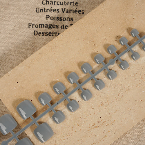 Premium Glänzendes Press-On Zehennagel Set Karnz