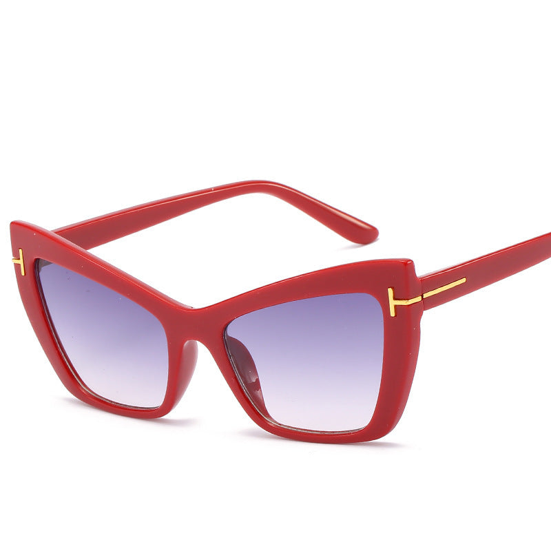 Cat-Eye-Rahmen-Sonnenbrille mit verlaufenden Gläsern Karnz