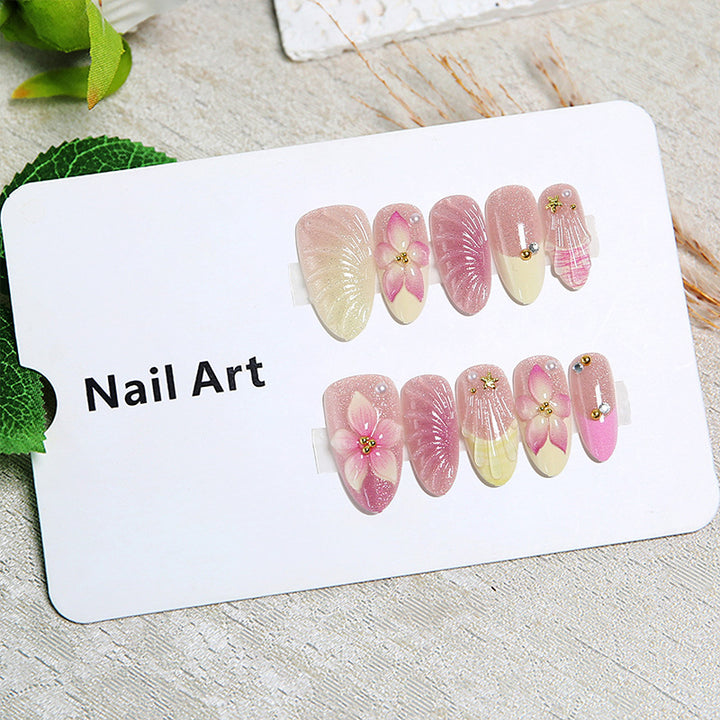 Kunstnagelset mit floralen 3D-Verzierungen Karnz