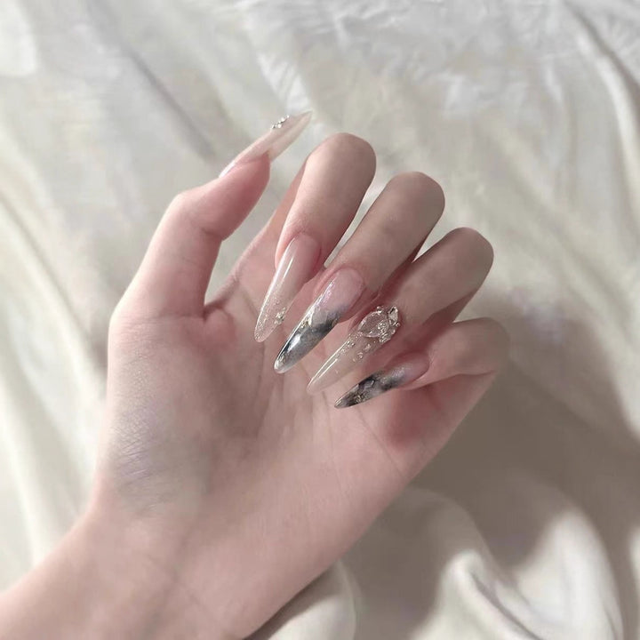Premium Kristallakzent-Stiletto-Nagelverzierungen