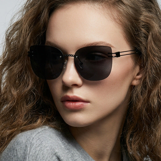 Damen Oversized Sonnenbrille mit stylischem Farbverlauf und einzigartigem Rahmen Karnz
