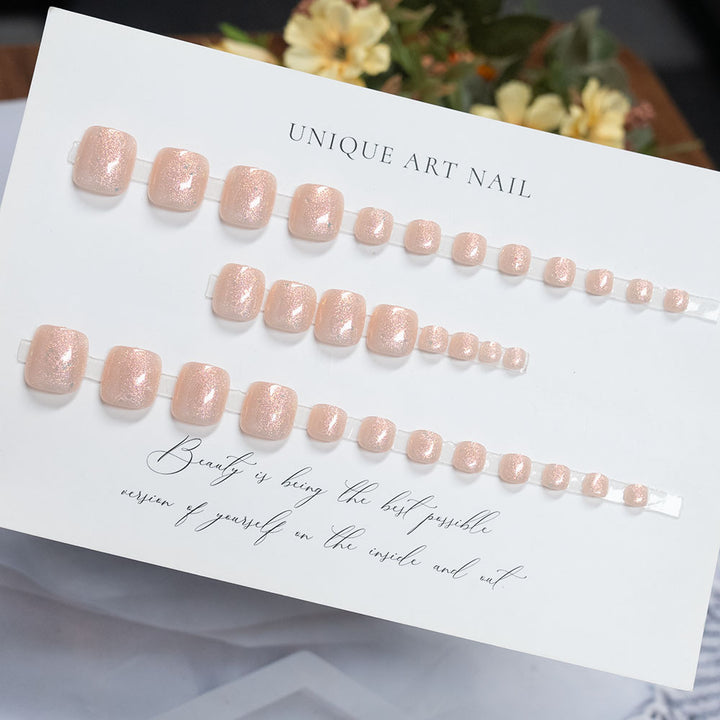 Glitzerndes Gel-Nagelkunst