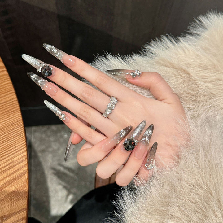 Premium Funkelnde Stiletto Press-On Nägel mit Edelsteinakzenten