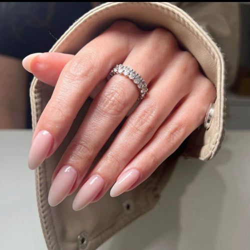 Press-On Nail Kit mit Mandelform und natürlichem Finish Karnz