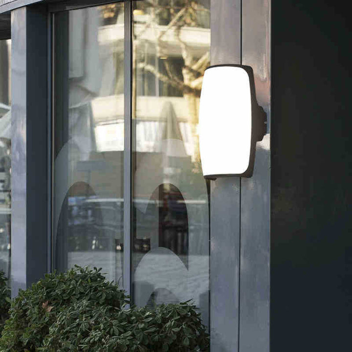 Wasserdichte Acrylgewölbte Shade LED Außenwandleuchte | Karnz