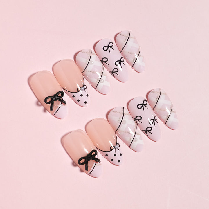 DIY Künstlerische Press-On Nagel Set Karnz