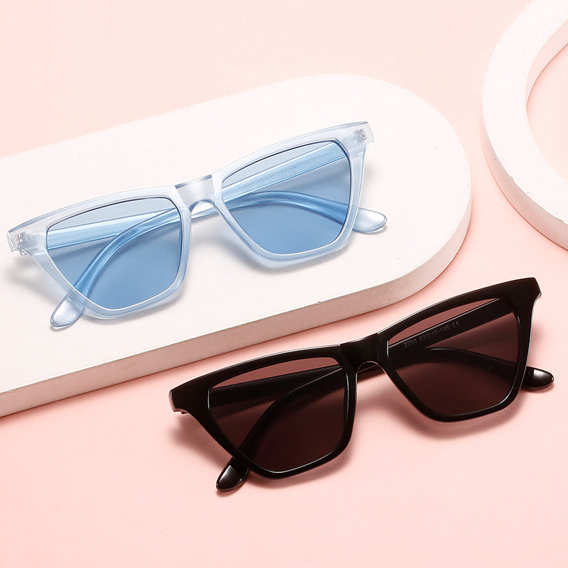 Damen Cat-Eye Sonnenbrille mit innovativem transparentem Rahmen Karnz