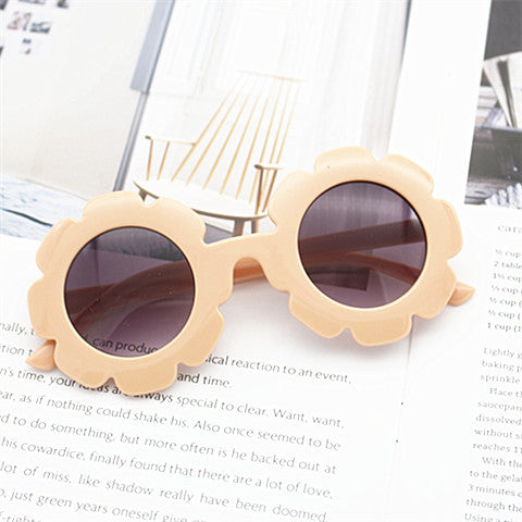 Damen modische Sonnenbrille im floralen Design Karnz