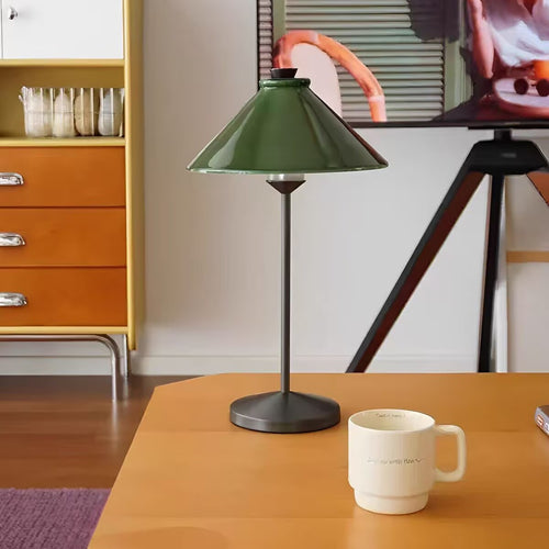 Zeitgenössische Tischlampe