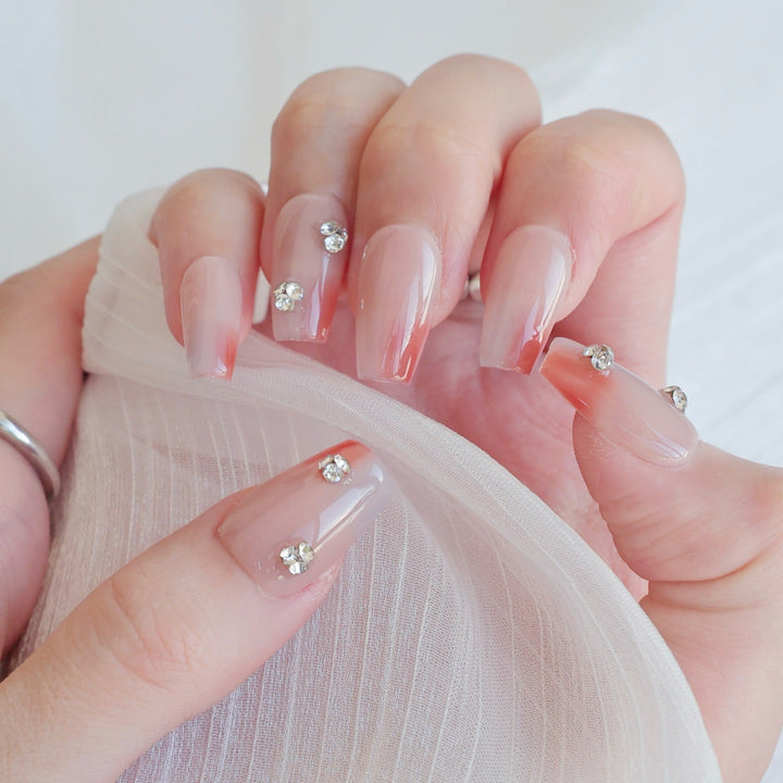 Elegantes Press-On-Nagelkunst-Set mit Strass und Ombre-Design
