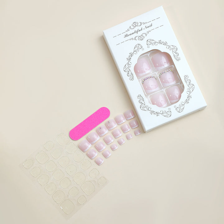 Premium dekorative Press-On-Nagelsatz mit eleganten Designelementen Karnz