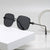 Damen quadratische Sonnenbrille mit modischem und robustem Gestell Karnz