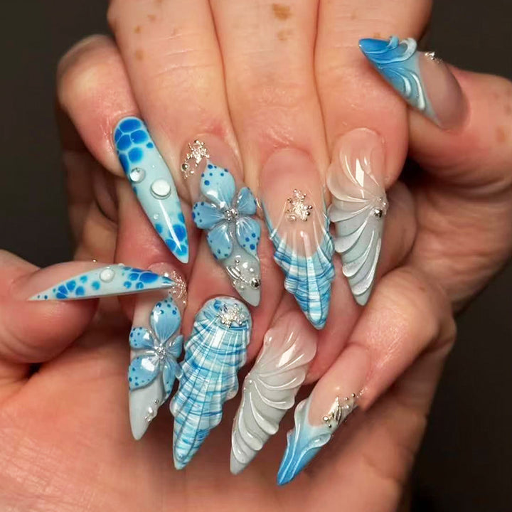 Vom Meer inspiriertes Press-On-Nagelset Karnz