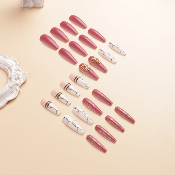 Elegantes Marmormuster Press-On Nagelkunst-Set Karnz