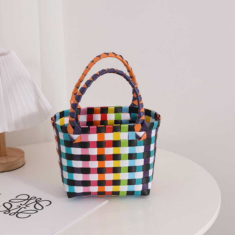 Damen Handtasche aus geflochtenem Kunststoff mit fröhlichem Muster Karnz