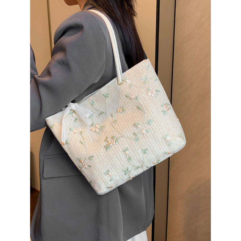 WoBestickte Strohtasche Karnz