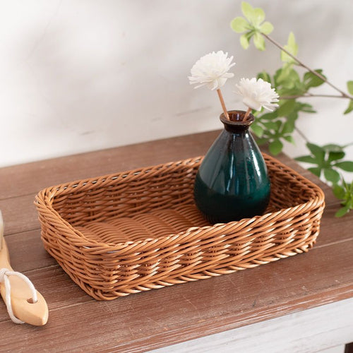 Dekorativer Rattan Karnz