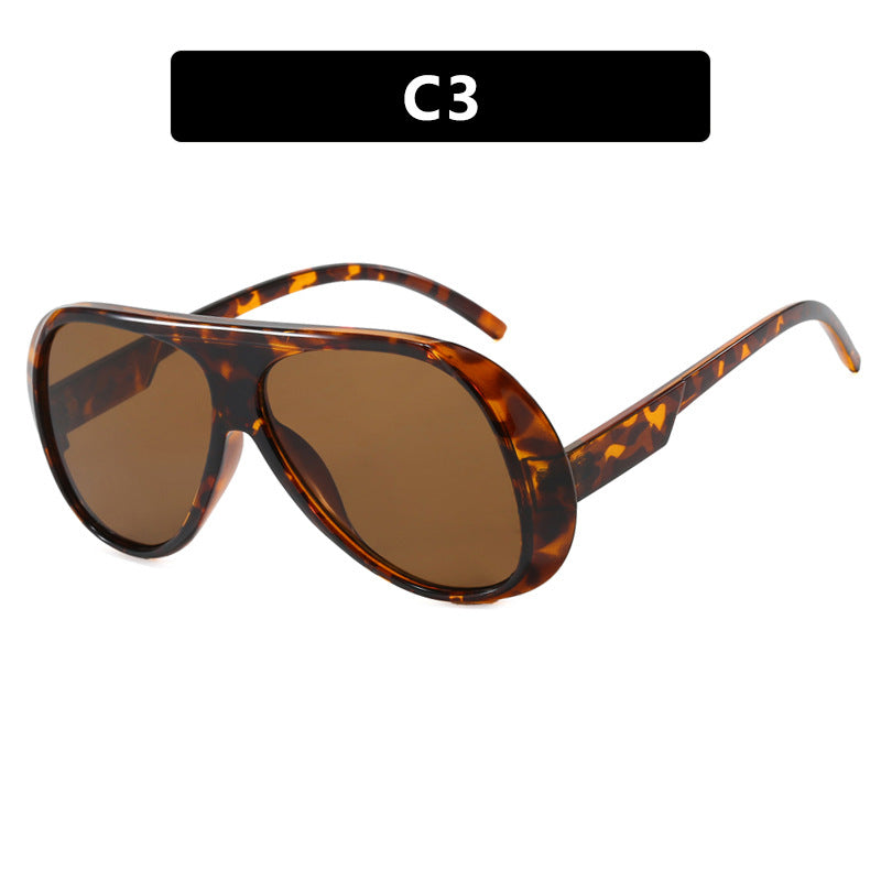 Damen sportliche Sonnenbrille im futuristischen Design Karnz