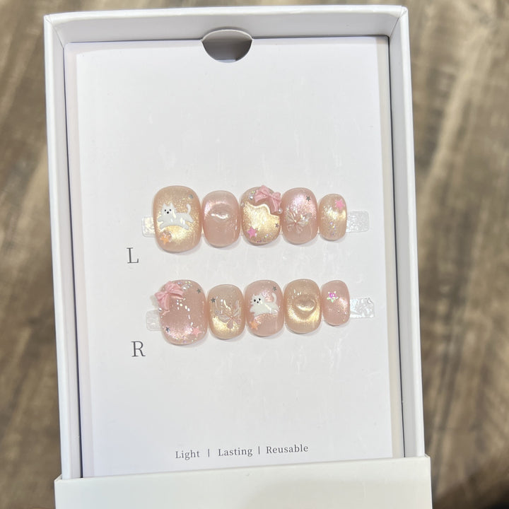 Dekoratives Press-On Nagelkunst Set Karnz